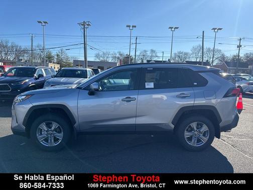 2025 Toyota RAV4 Hybrid XLE