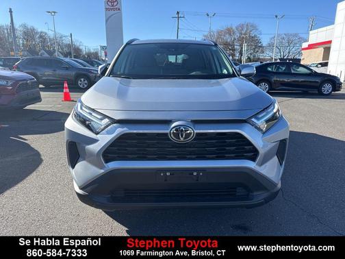 2025 Toyota RAV4 Hybrid XLE