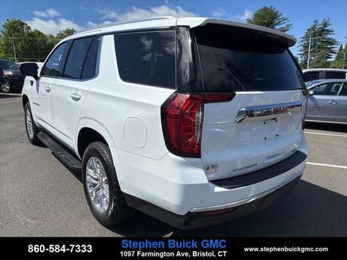 2023 GMC Yukon SLT