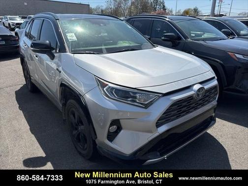 2019 Toyota RAV4 Hybrid SE