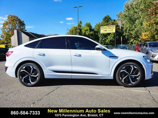 2024 Audi Q8 e-tron Prestige