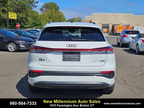 2025 Audi Q4 e-tron Premium 55 quattro
