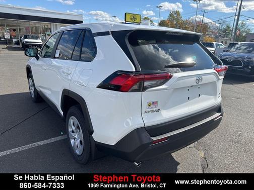 2025 Toyota RAV4 LE