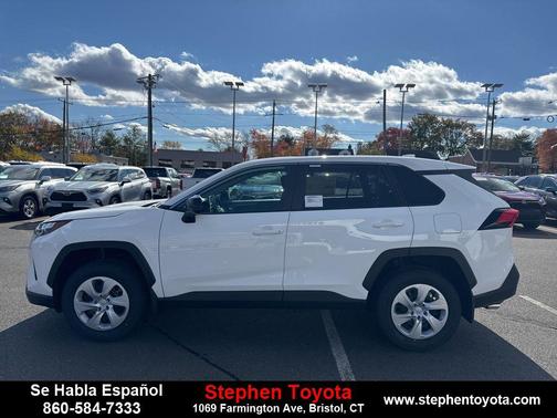 2025 Toyota RAV4 LE