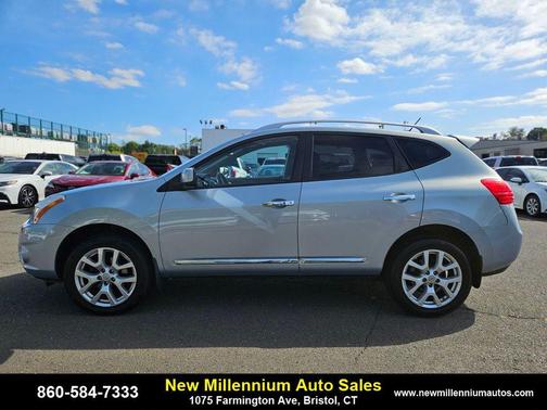 2011 Nissan Rogue SV