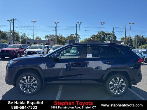 2025 Toyota RAV4 XLE Premium