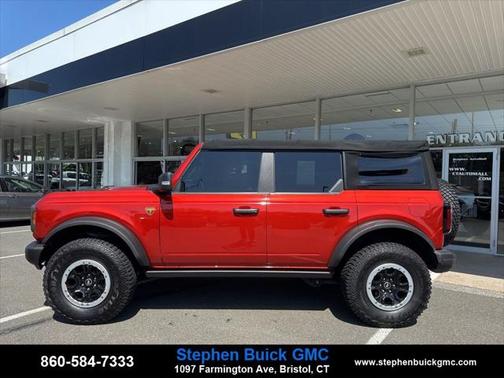 2022 Ford Bronco Badlands