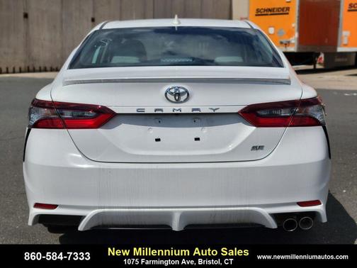 2024 Toyota Camry SE