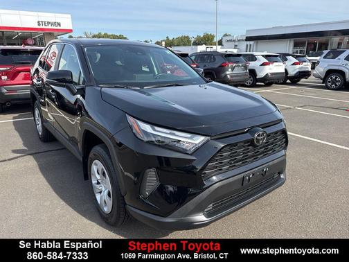 2025 Toyota RAV4 LE