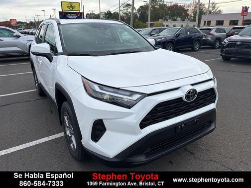 2025 Toyota RAV4 XLE