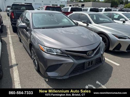 2020 Toyota Camry SE