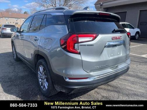 2023 GMC Terrain SLT