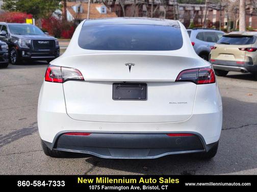 2021 Tesla Model Y Long Range Dual Motor All-Wheel Drive