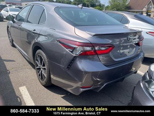 2021 Toyota Camry SE
