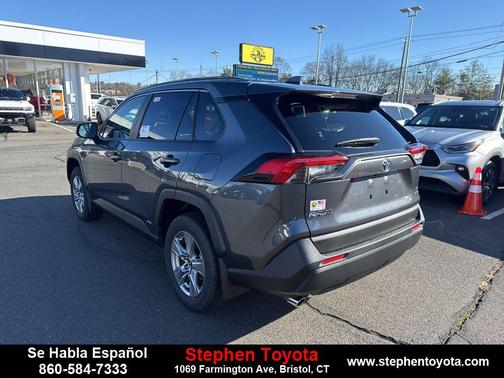 2025 Toyota RAV4 Hybrid LE