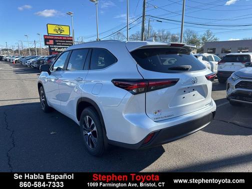 2026 Toyota Highlander XLE