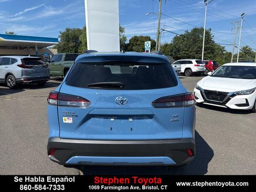 2026 Toyota Corolla Cross LE