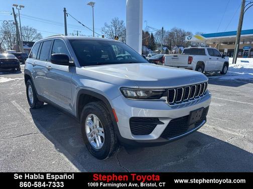 2023 Jeep Grand Cherokee Laredo