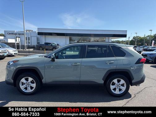 2020 Toyota RAV4 XLE