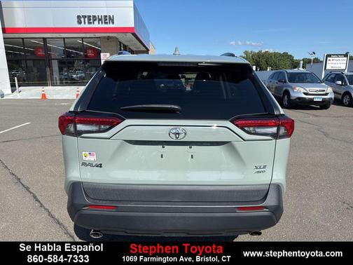 2020 Toyota RAV4 XLE