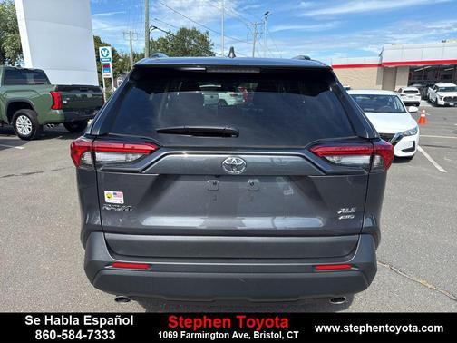 2025 Toyota RAV4 XLE