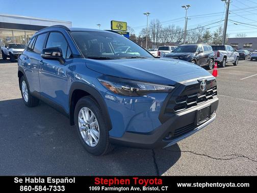 2026 Toyota Corolla Cross LE