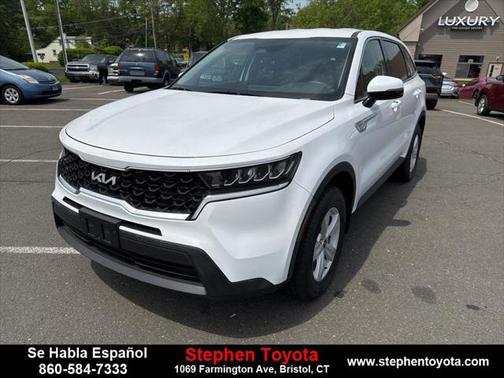2022 Kia Sorento LX