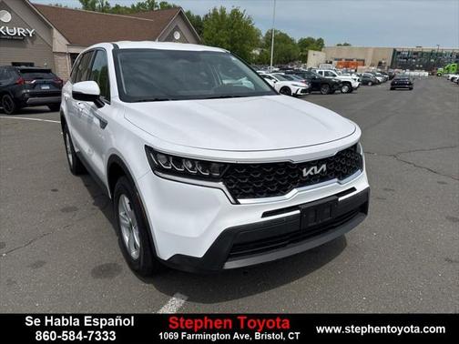 2022 Kia Sorento LX