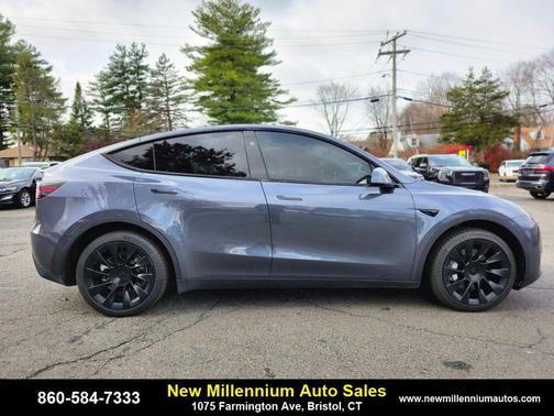 2023 Tesla Model Y Long Range Dual Motor All-Wheel Drive
