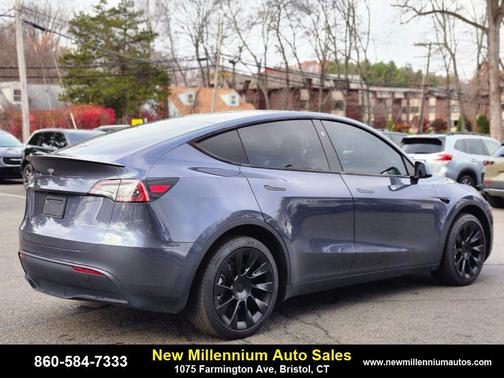 2023 Tesla Model Y Long Range Dual Motor All-Wheel Drive