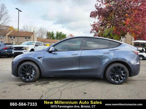 2023 Tesla Model Y Long Range Dual Motor All-Wheel Drive