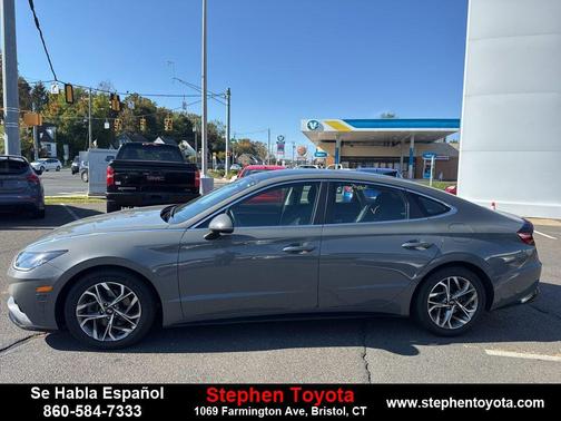 2022 Hyundai SONATA SEL