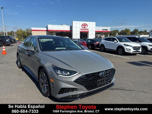 2022 Hyundai SONATA SEL