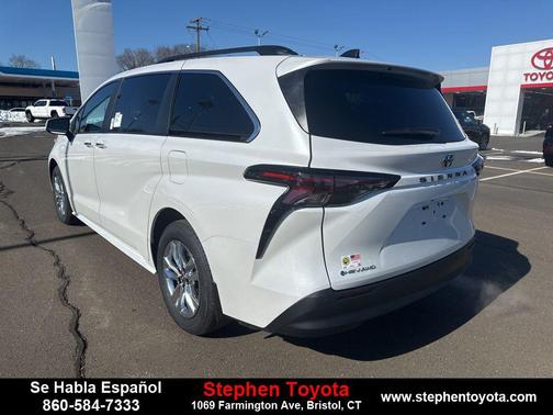 2026 Toyota Sienna XLE