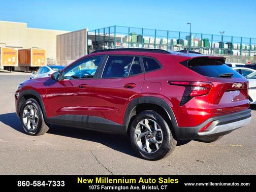 2025 Chevrolet Trax LT
