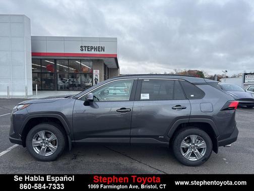 2025 Toyota RAV4 Hybrid XLE