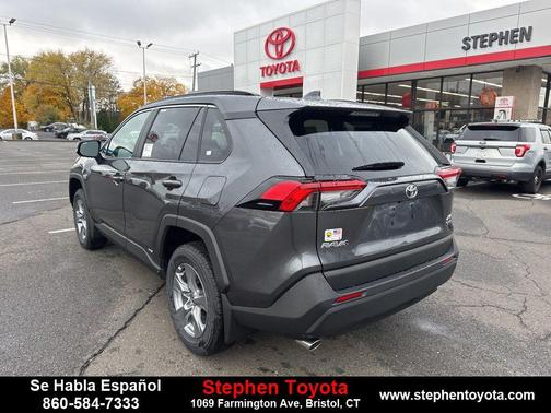 2025 Toyota RAV4 Hybrid XLE
