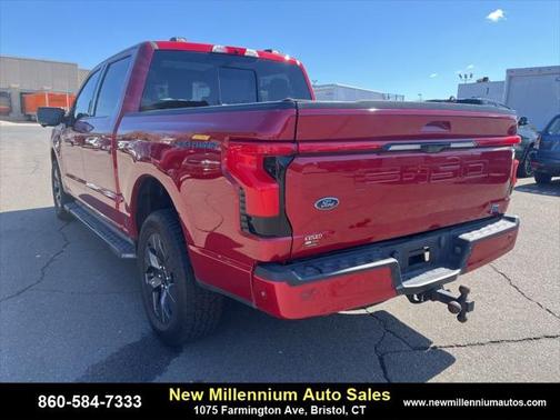2023 Ford F-150 Lightning LARIAT