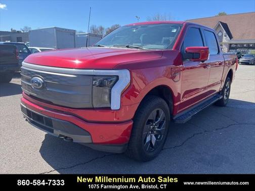 2023 Ford F-150 Lightning LARIAT