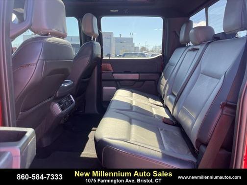 2023 Ford F-150 Lightning LARIAT