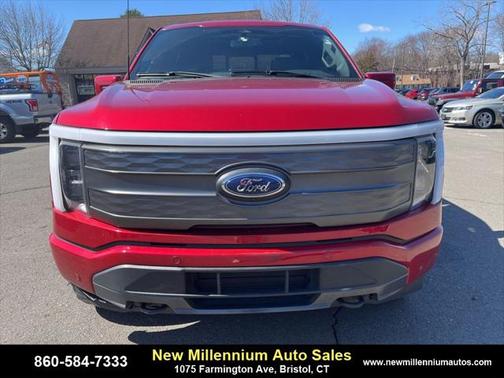 2023 Ford F-150 Lightning LARIAT
