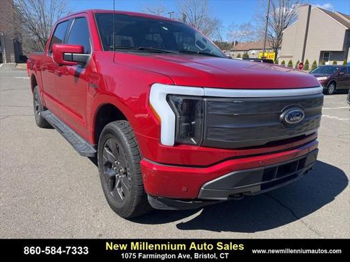 2023 Ford F-150 Lightning LARIAT