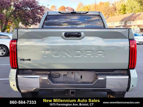 2022 Toyota Tundra SR5