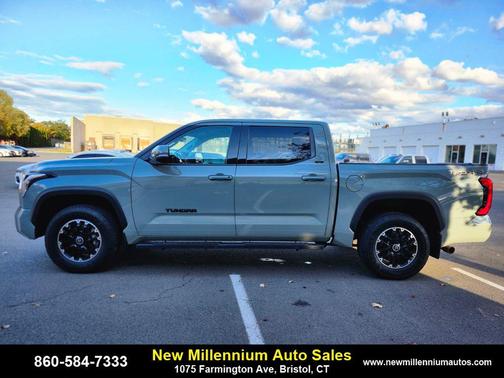 2022 Toyota Tundra SR5