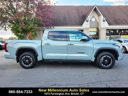 2022 Toyota Tundra SR5