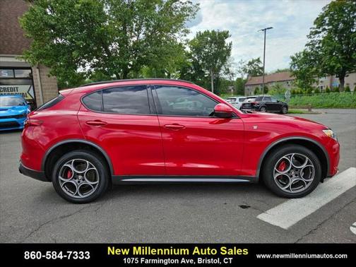 2022 Alfa Romeo Stelvio Ti