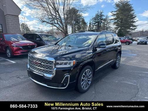 2022 GMC Acadia Denali