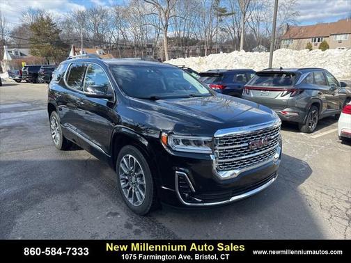 2022 GMC Acadia Denali