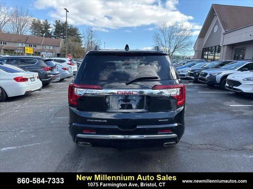 2022 GMC Acadia Denali