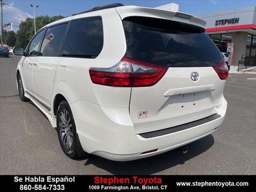 2020 Toyota Sienna XLE Premium